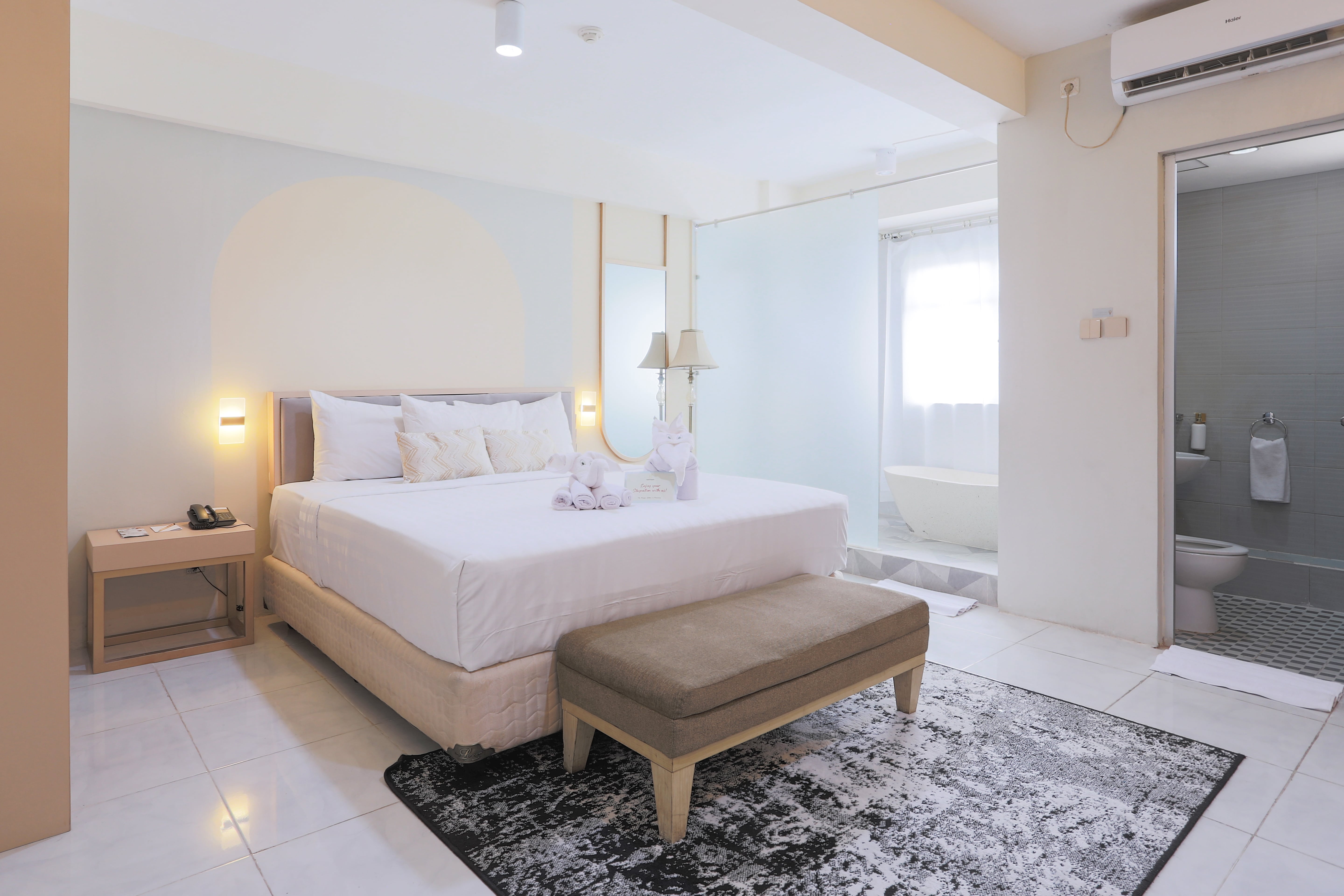 Deluxe Business King / Fancy King Room